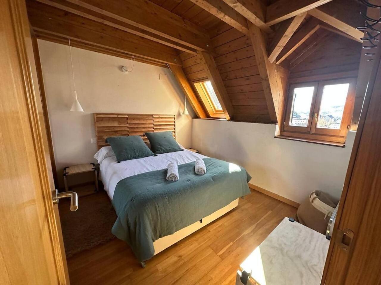 Ferienwohnung Caleydos Duplex Diseno Garaje Wifi Sallent de Gállego Exterior foto